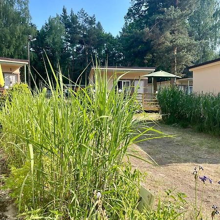 Hotel Osrodek Wypoczynkowy Flora Firlej Exterior foto